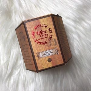 Holika Holika Wine Sleeping Mask