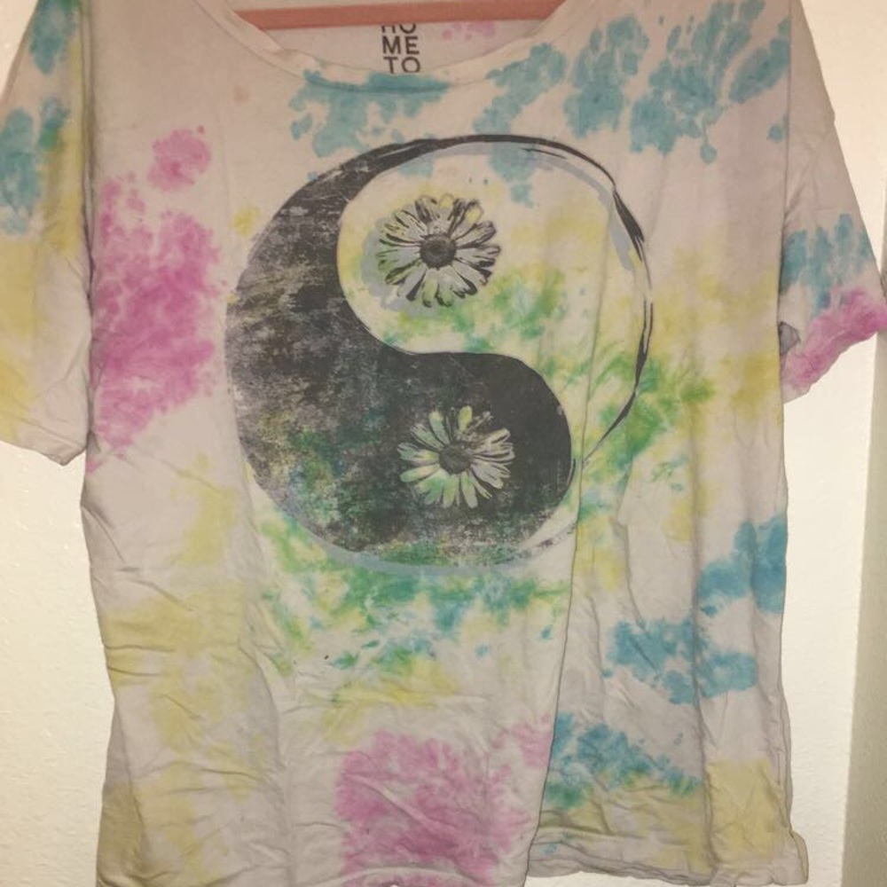 Tie dye yin yang tee