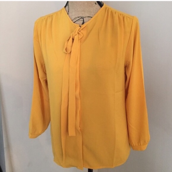 Button down blouse - Picture 3 of 4