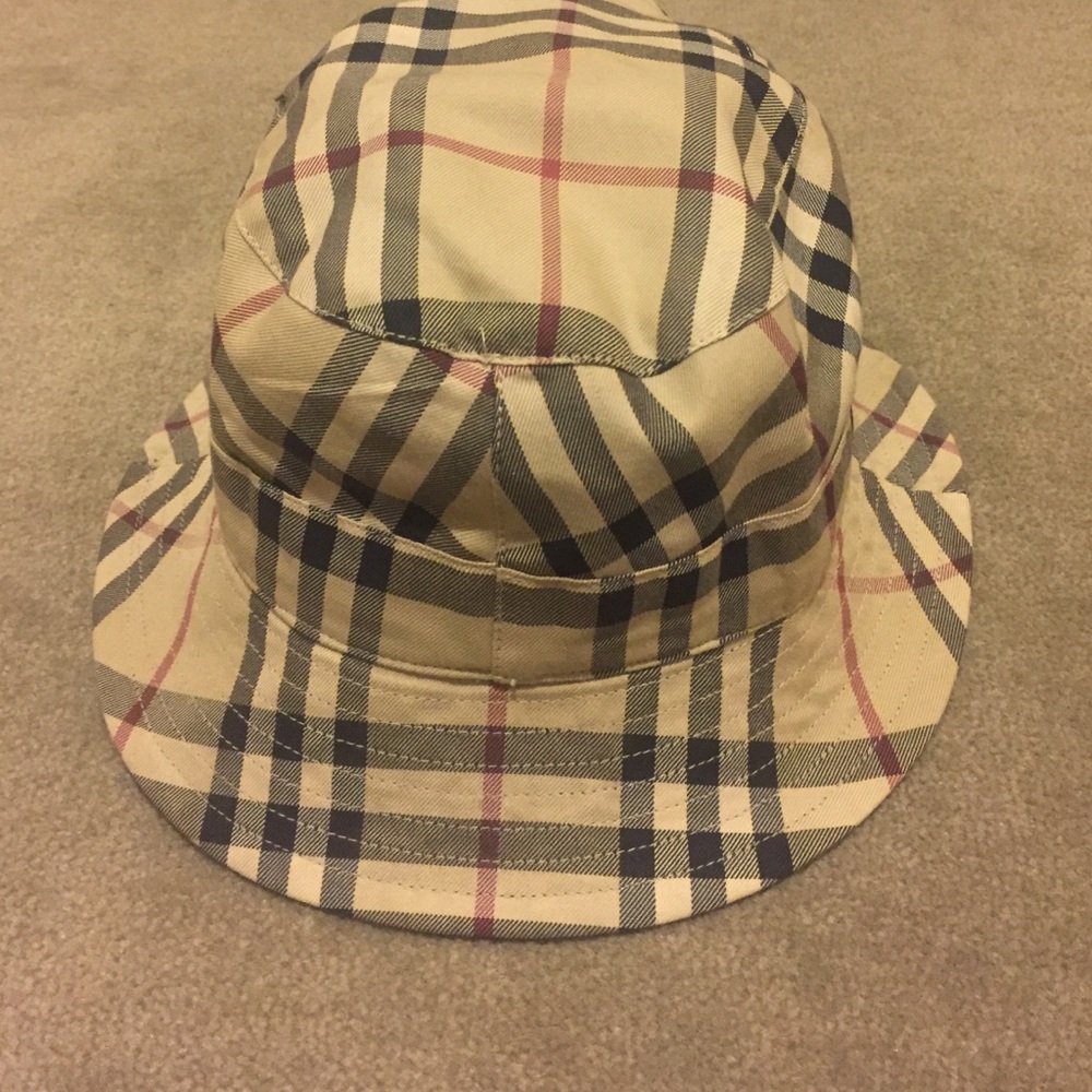 Authentic Burberry classic plaid bucket hat