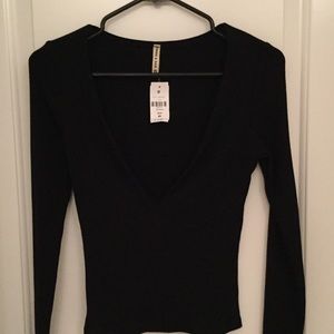 Black deep V-neck long sleeve