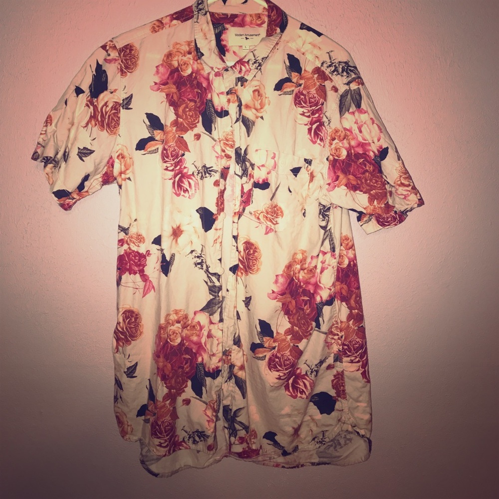 Modern Amusement button down!