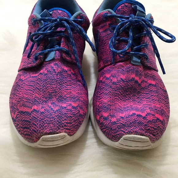nike roshe run gs pink and blue - Picture 3 of 8