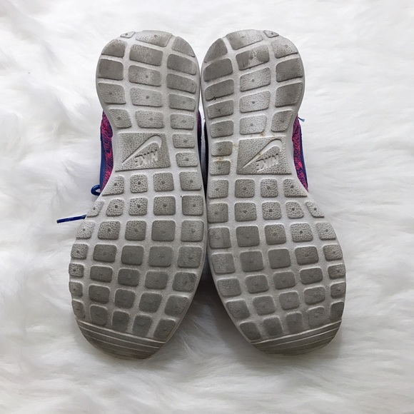 nike roshe run gs pink and blue - Picture 7 of 8