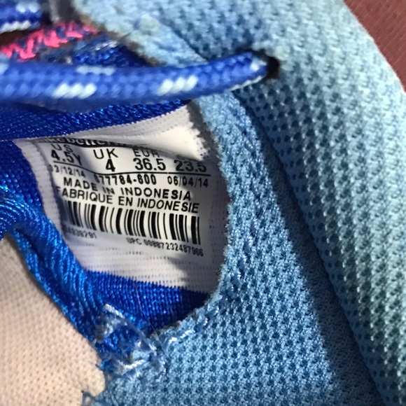 nike roshe run gs pink and blue - Picture 8 of 8