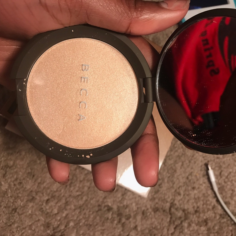 BECCA moonstone highlighter