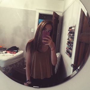 Meet your Posher, Nora