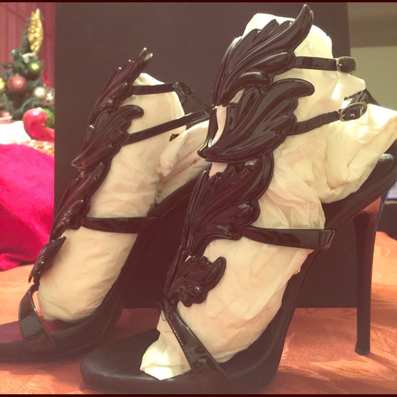 Giuseppe Zanotti Shoes - 🎉HOST PICK🎉Giuseppe Zanotti "cruel summers"