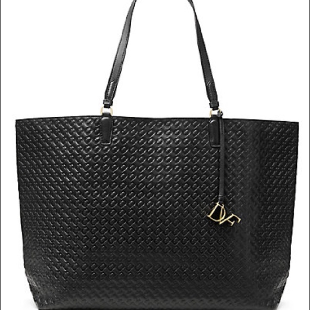 👜 DVF Black Chainlink Tote