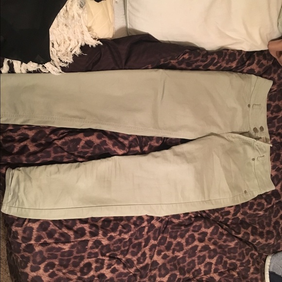 Khaki/greenish pants - Picture 2 of 2