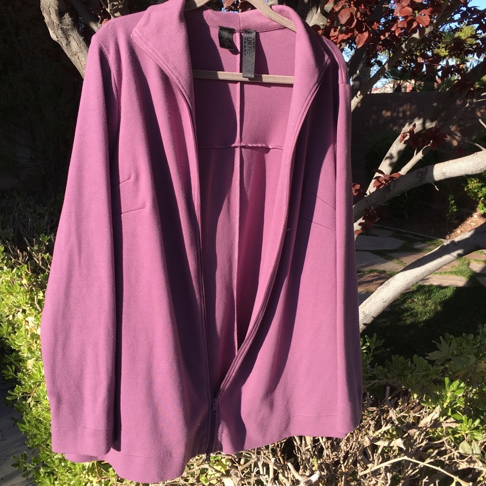 Flattering plum zipper sweat jacket
