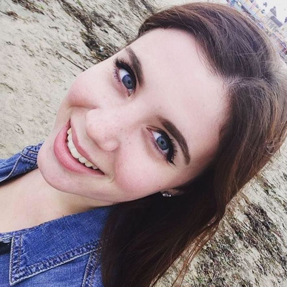 Meet your Posher, Ciera