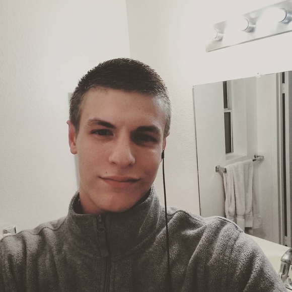 Meet your Posher, Christian - Picture 1 of 1