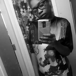 Meet your Posher, Alize