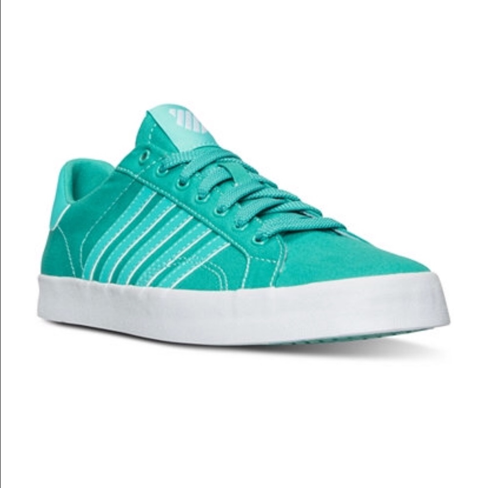 K-SWISS trendy sneakers.😻💖