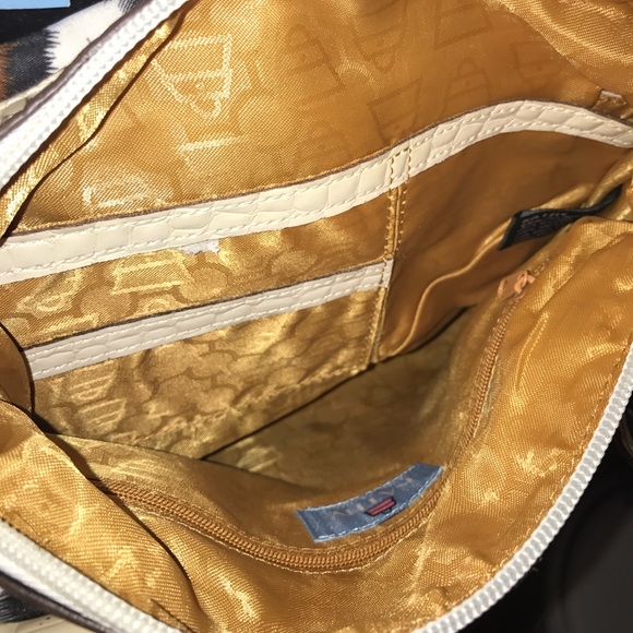 Kathy Van Zeeland leopard purse. - Picture 3 of 5