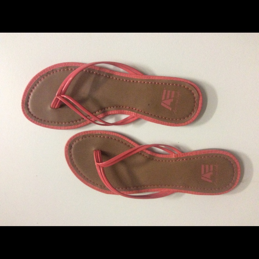 American eagle sandals ACCEPTING OFFERS