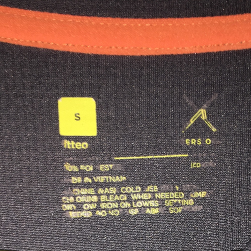 long sleeve!! - Picture 3 of 4
