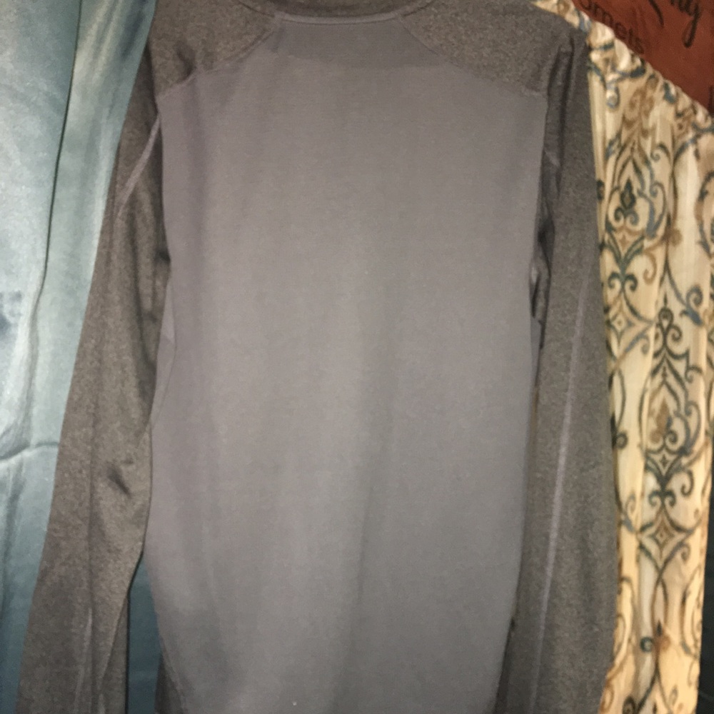 long sleeve!! - Picture 4 of 4