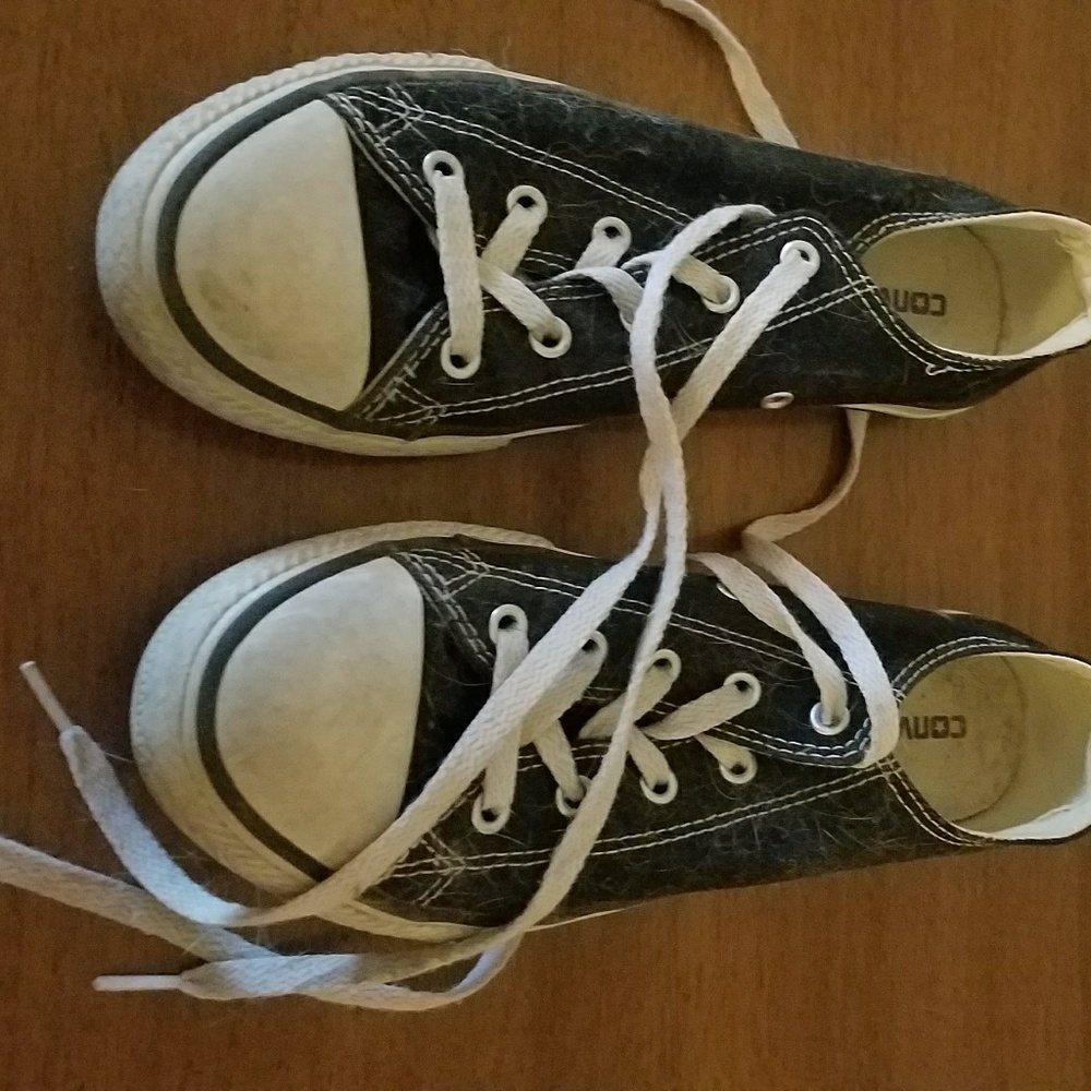 **REDUCED**  Low top Converse