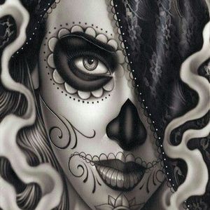 Meet your Posher, Ayla