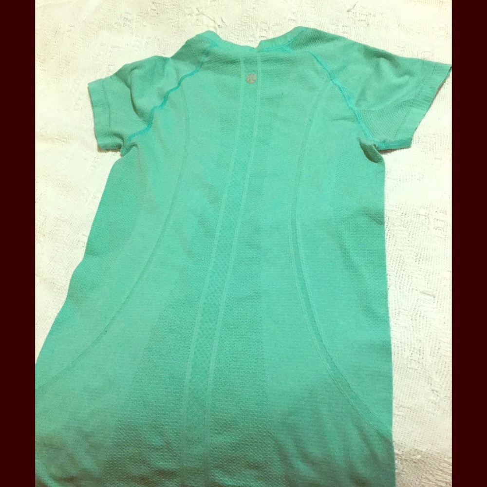 Lululemon Run Freely Shirt