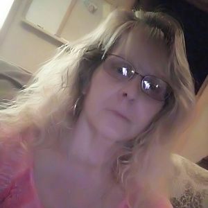 Meet your Posher, Cynthia