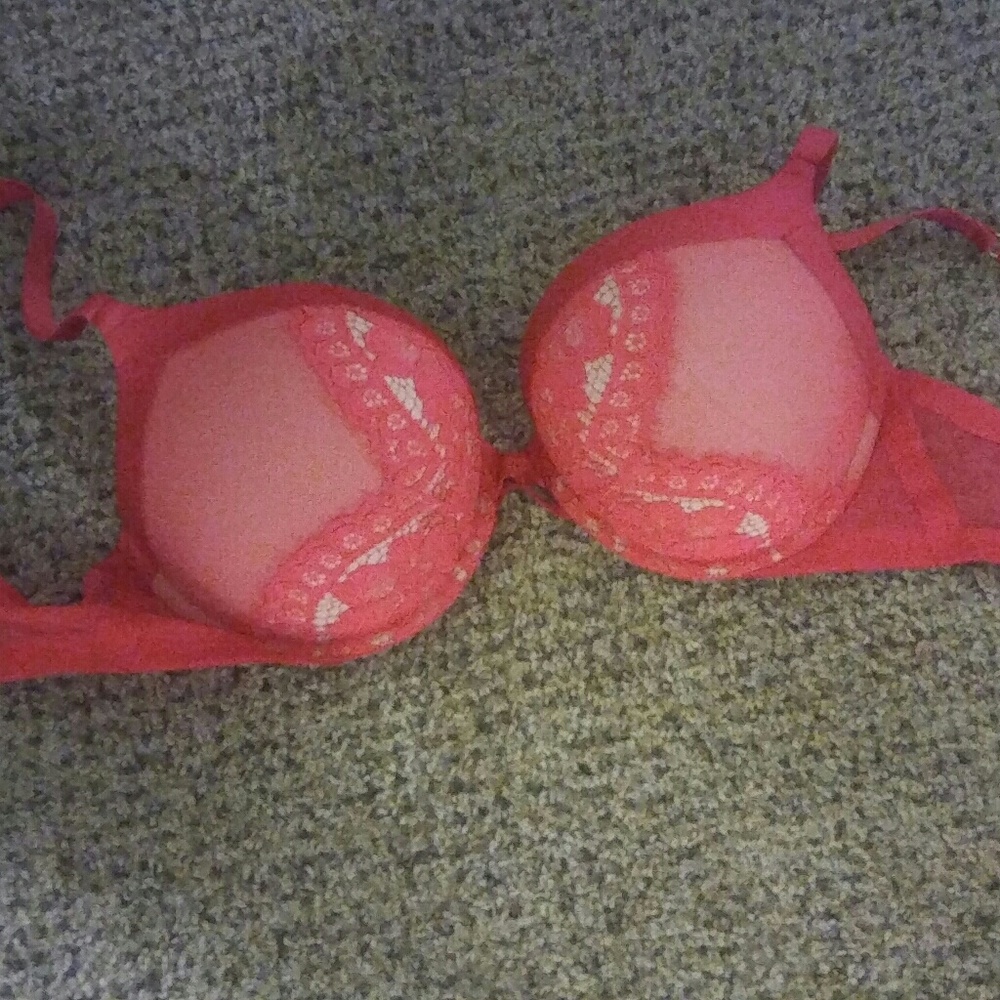 VS bombshell bra