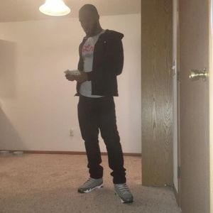 Meet your Posher, Ray