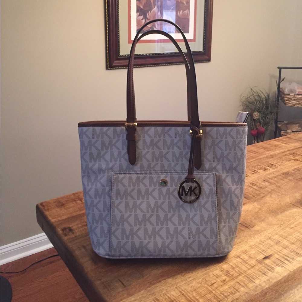 MK Purse *Authentic.*