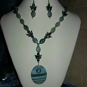 NECKLACE & EARRING SET