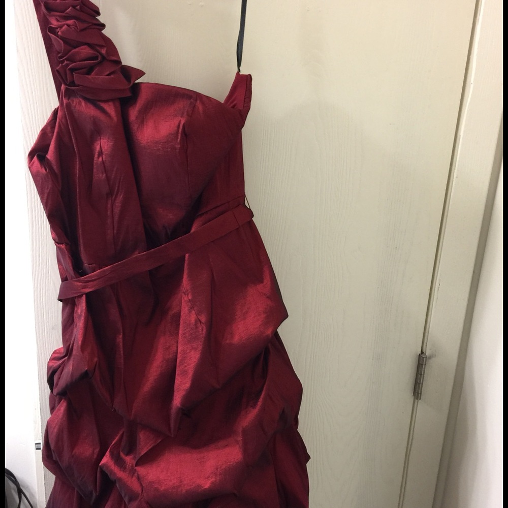 Red 1 strap dress