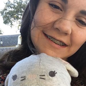 Meet your Posher, Lydia