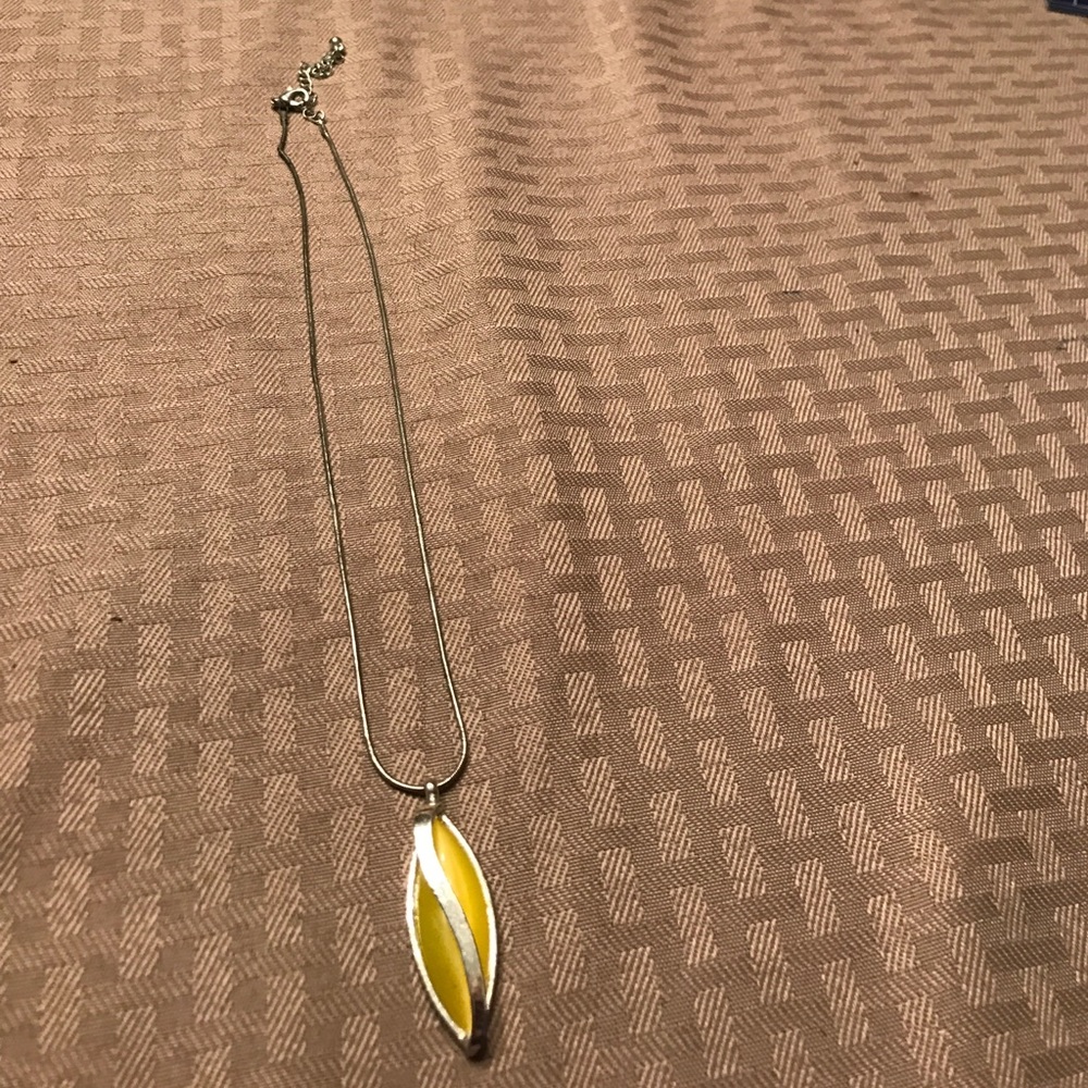 Yellow broach necklace