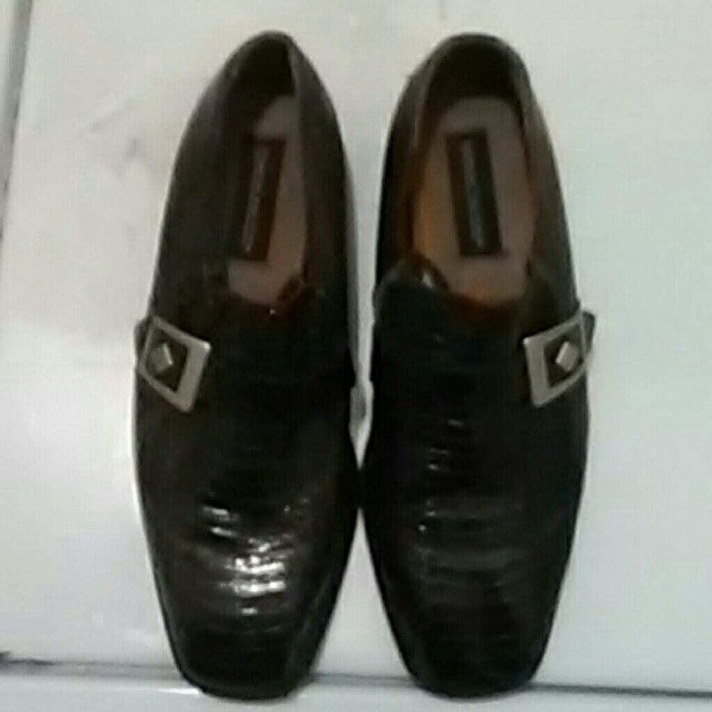 Dress shoes
