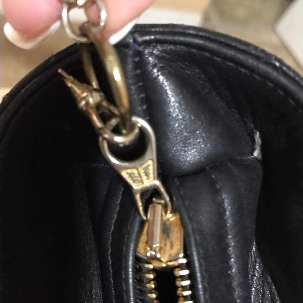 🌷 🌷Chanel authentic handbag - Picture 4 of 8