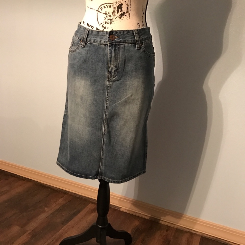 Distressed denim skirt