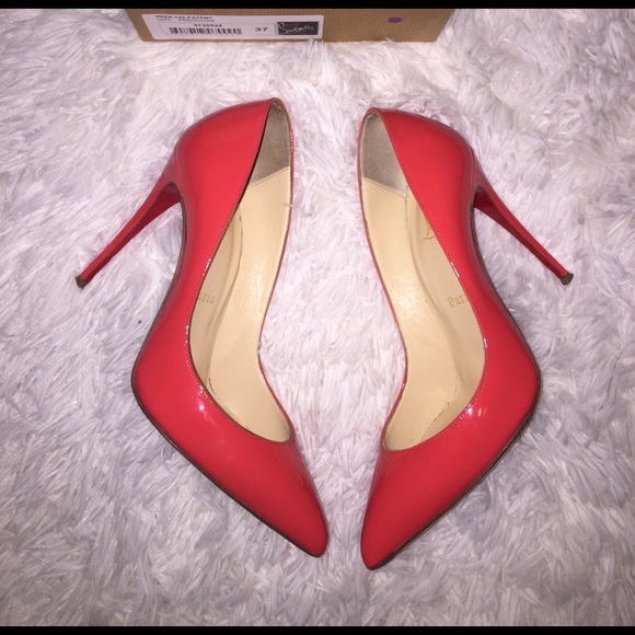 Christian Louboutin - Picture 5 of 8