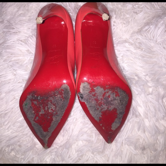 Christian Louboutin - Picture 7 of 8