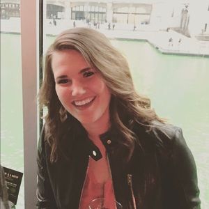 Meet your Posher, Jenna