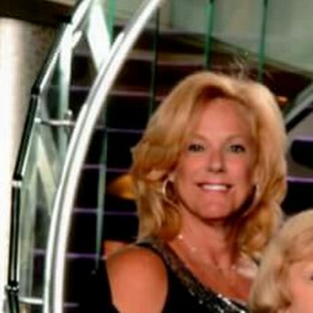 Meet your Posher, Betsy