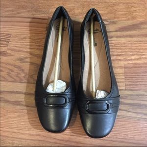 Brand new Clarks flats!