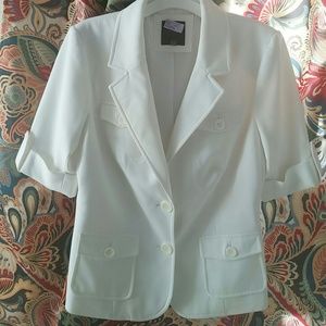 The Limited Studio 400 white spring jacket Sz M
