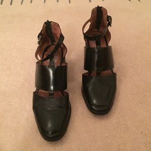 Jeffrey Campbell cut out Loafer SIZE 8