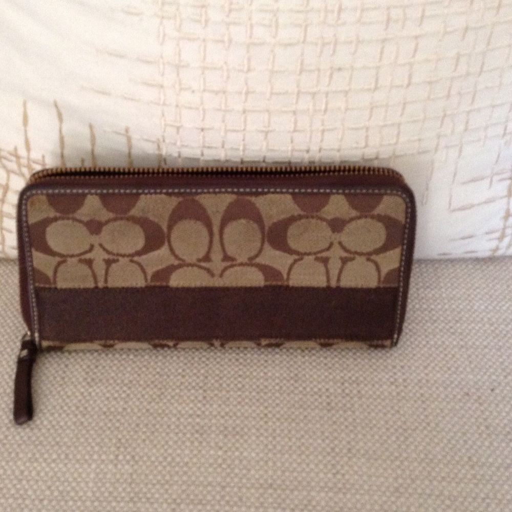 Coach wallet