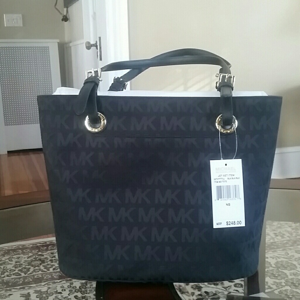 Michael Kors Black Jet Set Tote