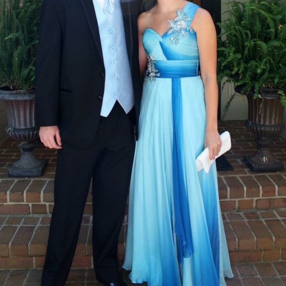 Prom Dress - Picture 3 of 3