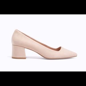 Medium block heel shoes