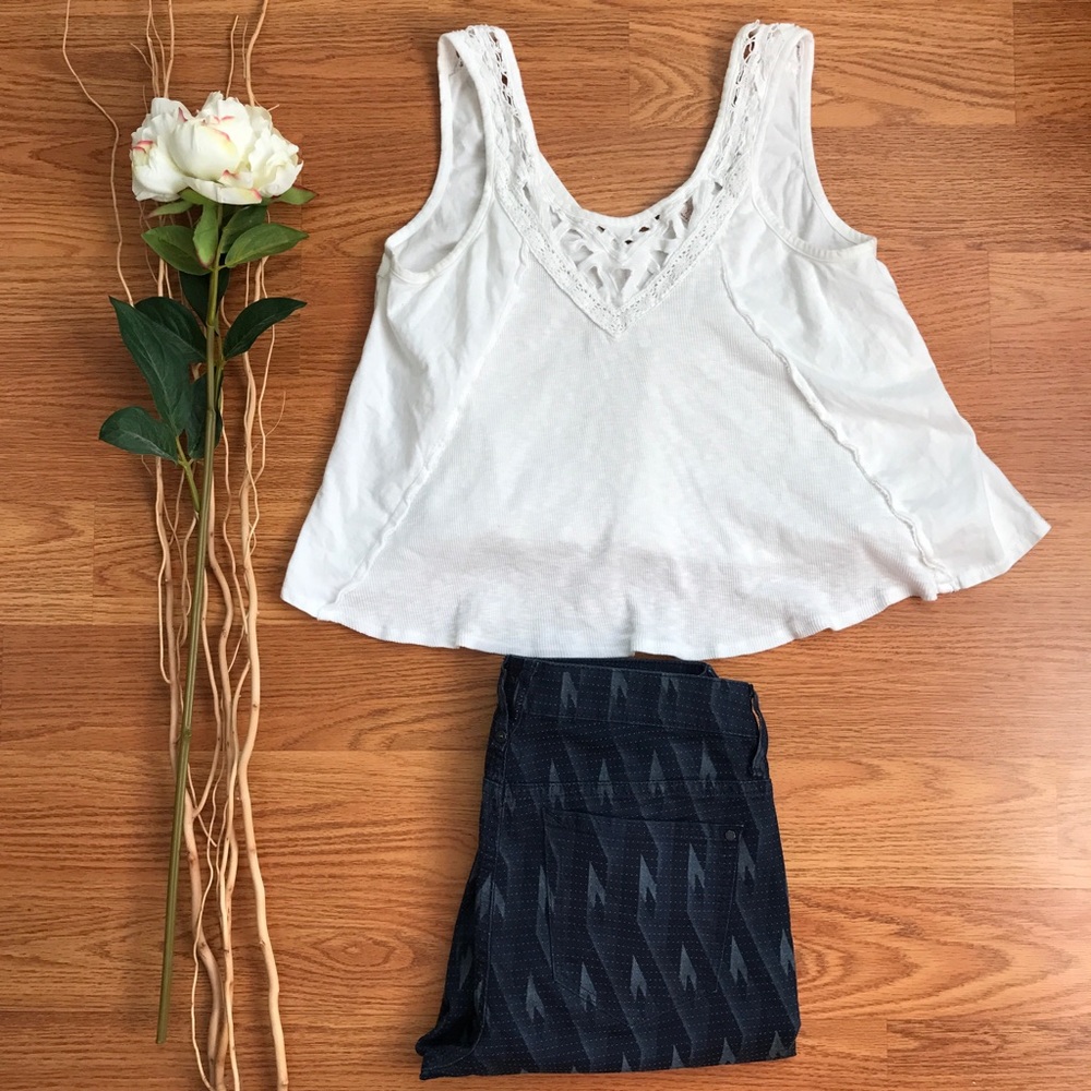 Free People White Crop Top Lace V-Neck Small