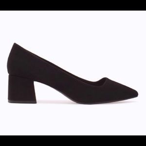 Medium block heel shoes